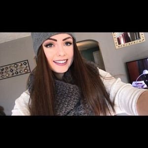 Meet your Posher, Reese